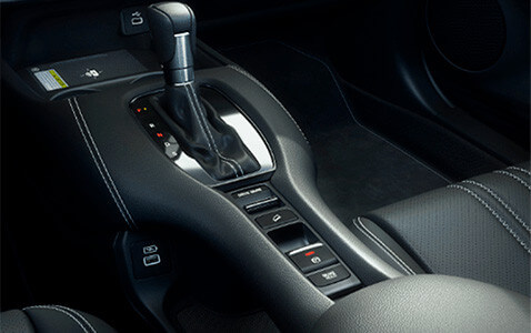 Freio de estacionamento eletrônico com função Brake Hold